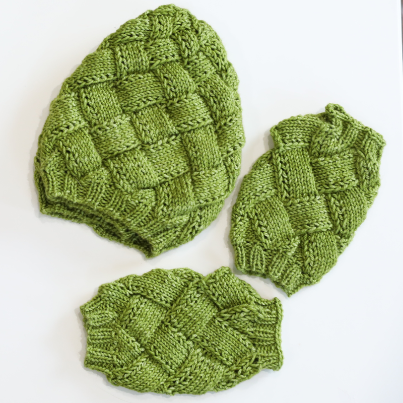 Free cashmere hat knitting pattern [written instructions & big pictures]