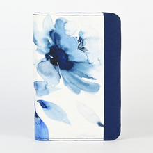 Load image into Gallery viewer, Knitter&#39;s Pride brand Blossom zippered, double pointed needle case. Perfectly sized to fit neatly in your bag or case, this compact needle case stores up to 16 sets of  double pointed needles (5 to a set). The suede like lining and secure elastic bands keep all in order.  This is the ultimate double pointed needle case for the knitter “on the go”.
