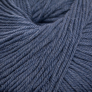 Skein of Cascade 220 Superwash Worsted weight yarn in the color Westpoint Blue Heather (Blue) for knitting and crocheting.