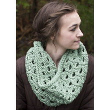 Load image into Gallery viewer, Pensativa Cowl Knit Kit
