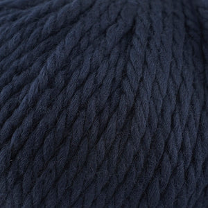 Skein of Cascade Llana Grande Super Bulky weight yarn in the color Navy (Blue) for knitting and crocheting.
