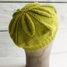 Load image into Gallery viewer, Crumpet Beret Knit Kit
