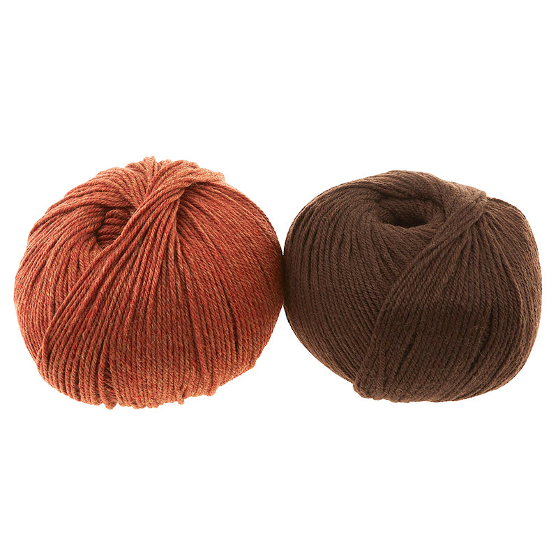 Two balls of Cascade 220 Superwash are shown, in colors Copper Heather and Chocolate.
