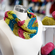 Load image into Gallery viewer, Frett Cowl Printed Crochet Pattern
