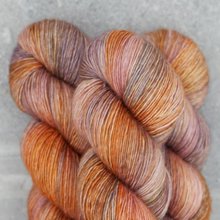Load image into Gallery viewer, Kitty Wink Shawl Knit Kit
