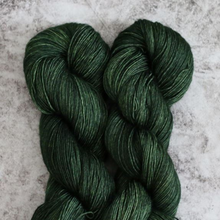 Load image into Gallery viewer, Madelinetosh Tosh Merino Light
