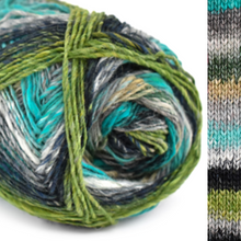 Load image into Gallery viewer, Absolute Fantasy Entrelac Hat and Fingerless Mitts Set Knit Kit

