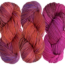 Load image into Gallery viewer, Osborn Hat &amp; Scarf Knit Kit
