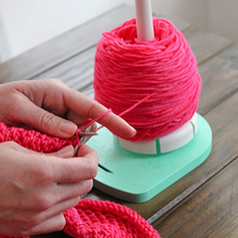 Load image into Gallery viewer, Yarn Valet |  Yarn Dispenser
